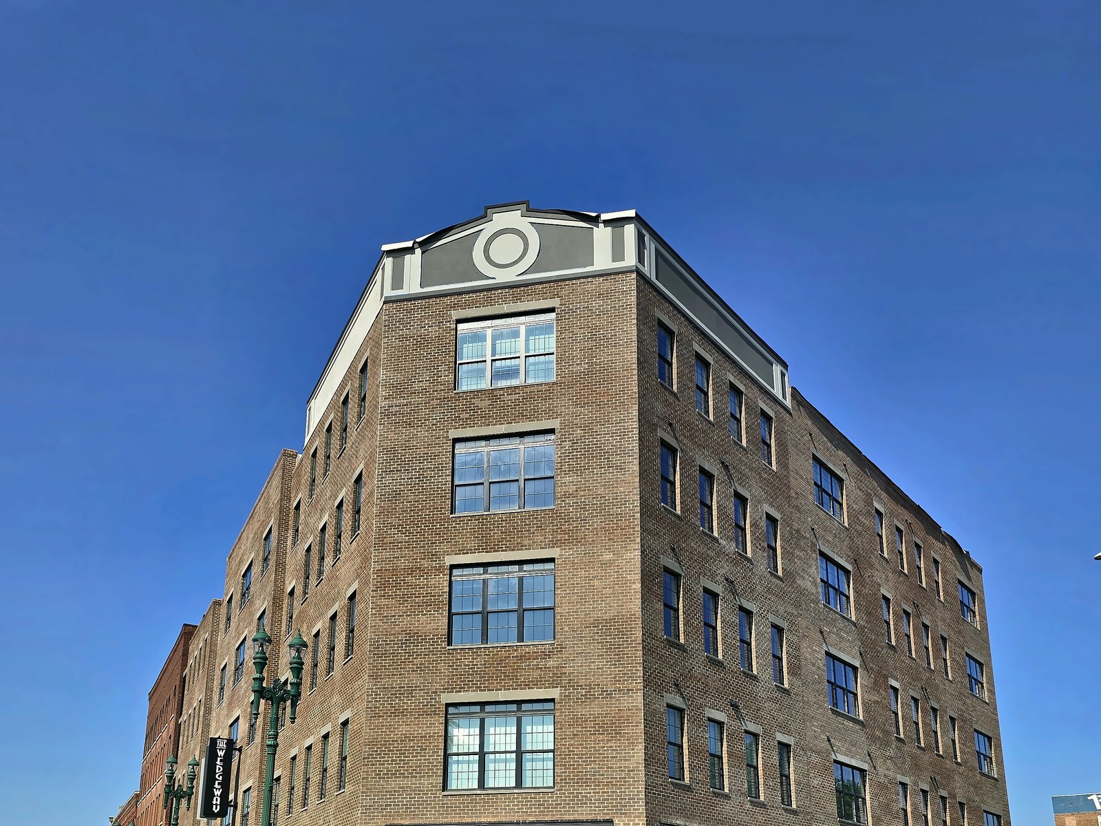 EIFS panel installation on the 277 State Street facade in downtown Schenectady
